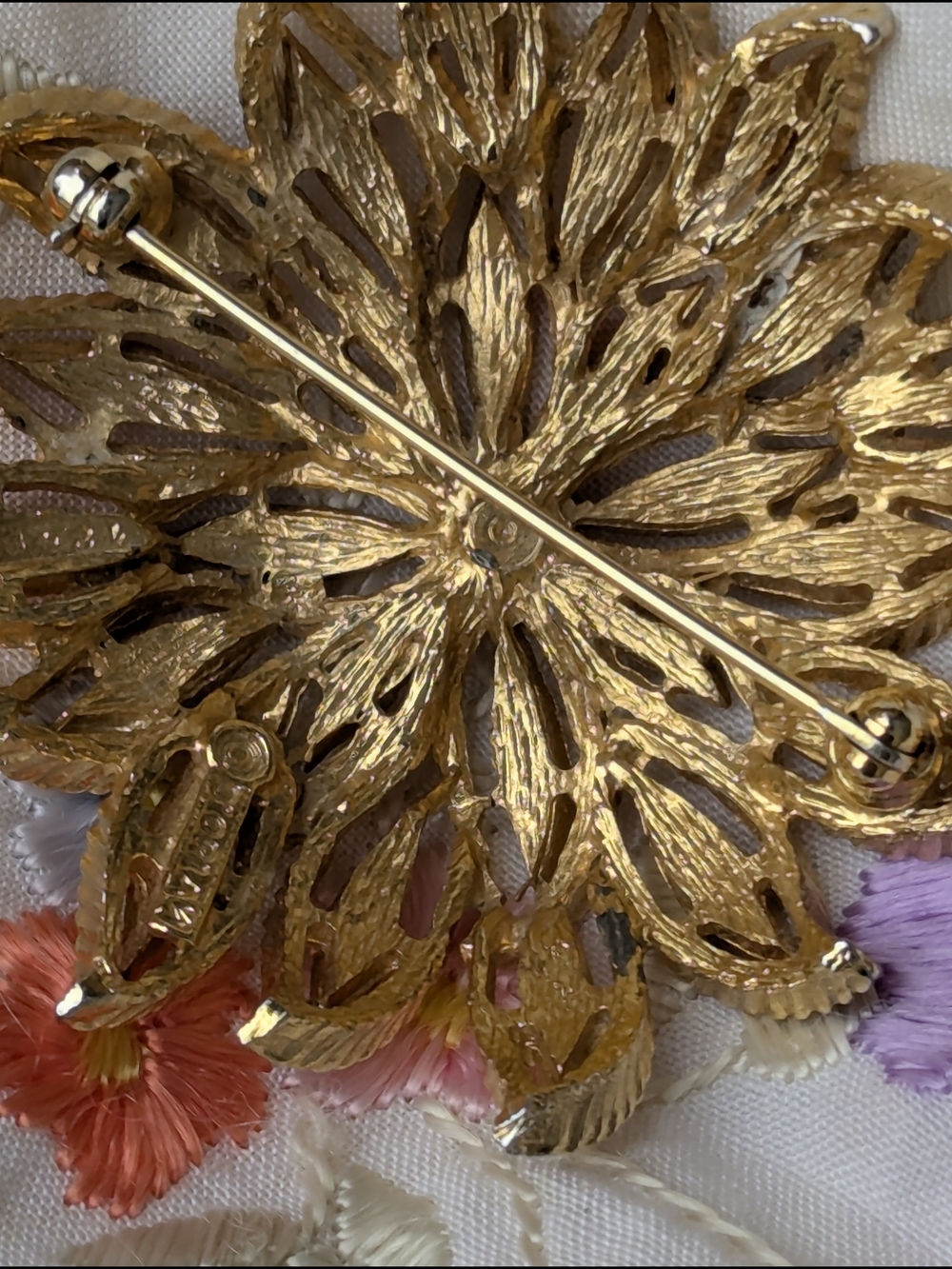D'Orlan Vintage Floral Flower Brooch Pin Quiet Luxury Bohemian 70s Retro - Picture 10 of 14